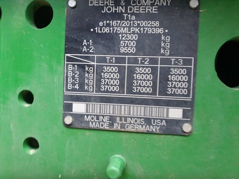John Deere 6175M