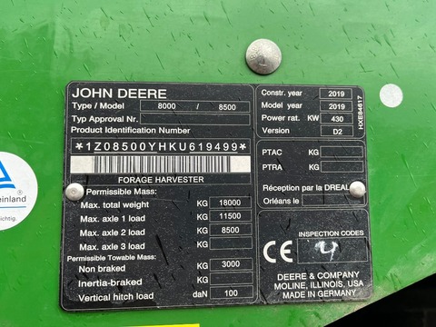 John Deere 8500