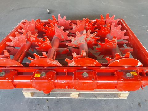 Kirchner 4-Walzen Fein-Streuwerk 170cm breit Serie 3000