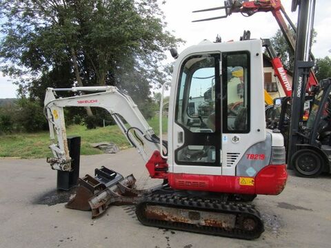 Takeuchi TB 219 Powertilt + mech.Schnellwechsler + 3 Löff