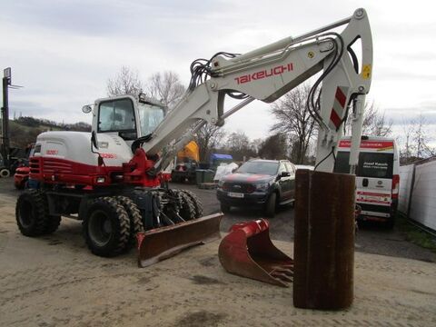 Takeuchi TB 295W - POWERTILT + Schnellw + 3 Löffel 2