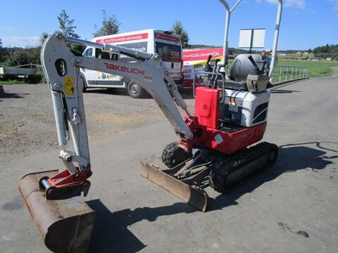 Takeuchi TB 210R - mechan. Schnellwechsler +3 Löffel 2
