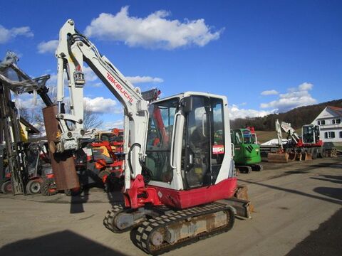 Takeuchi TB 228 -POWERTILT + Schnellwechsler +3 Löffel