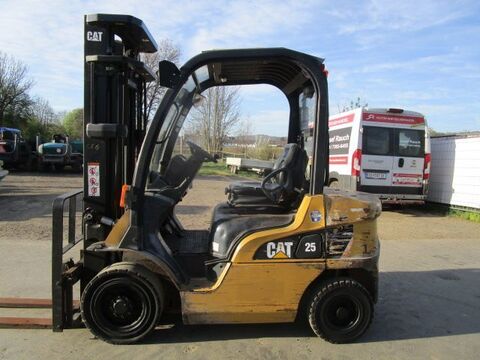 CAT DP25N - Triplex-Freihub 5,6m + Seitenschieber