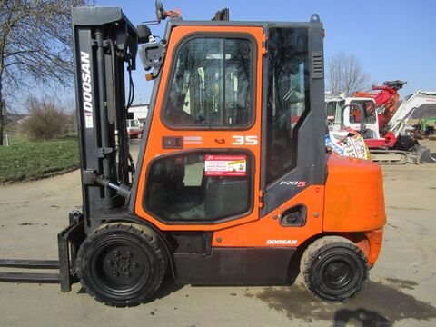 Doosan D35C-5 Triplex-FH 4,9m + Seitenschieber