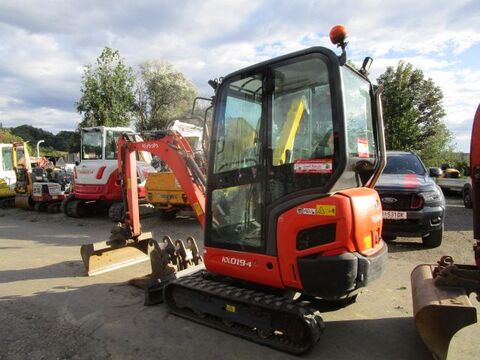 Kubota KX 019-4 mit hydraul. Schnellwechsler + 3 Löffel
