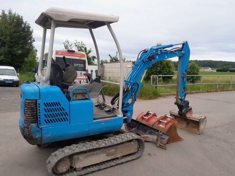 Takeuchi TB 016 - POWERTILT + Martin-Schnellwechsler + 3 