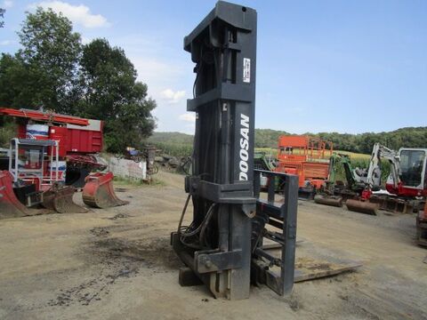 Sonstige Triplex-Freihub-Hubmast mit Zinkenversteller und