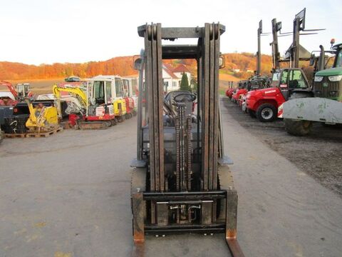 Toyota 02-8FDF25 - Triplex-Freihub 4,70m + Seitenschieb 2