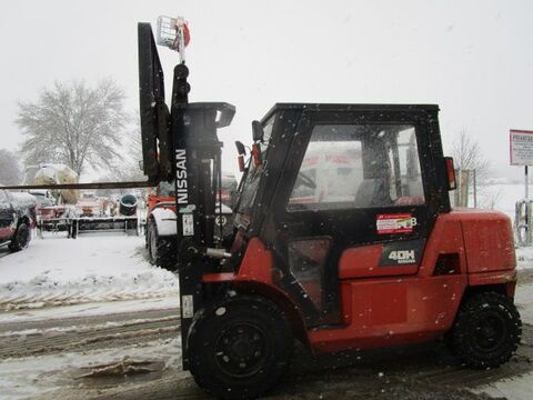 Nissan 4 Ton.-Triplex-FH 4,5m + Seitenschieber  2