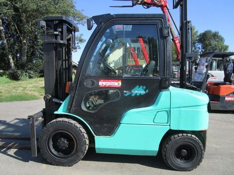 Mitsubishi FD30N - Zinkenversteller + Seitenschieber