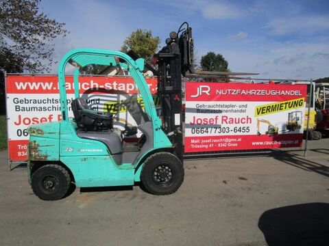 Mitsubishi 2,5 Ton.- Triplex 4,7m - Zinkenversteller + Seit 1