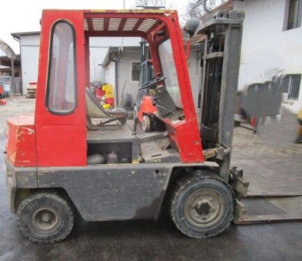 Yale 2,5 Ton. mit Zinkenversteller und Duplexmast 2