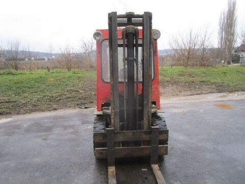 Yale 2,5 Ton. mit Zinkenversteller und Duplexmast 3