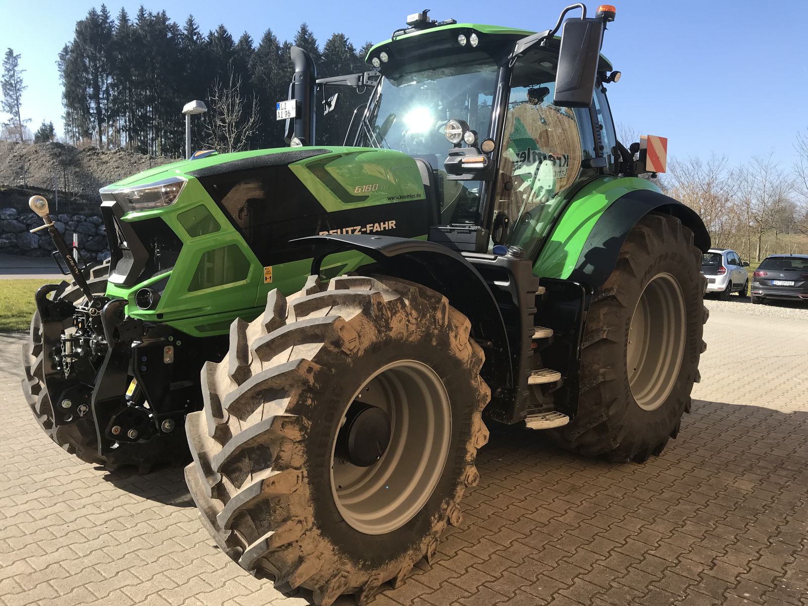 Deutz Fahr 6180 TTV (Stage V)  2