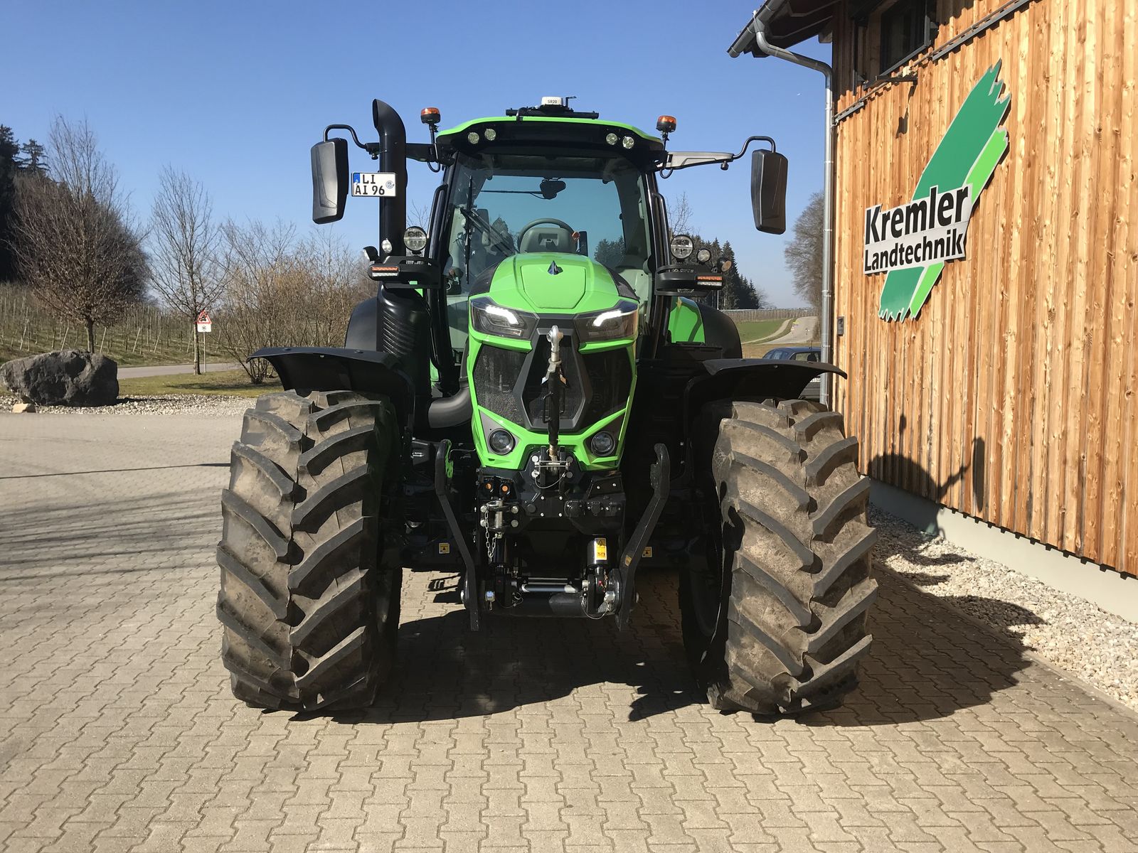Deutz Fahr 6180 TTV (Stage V)  3