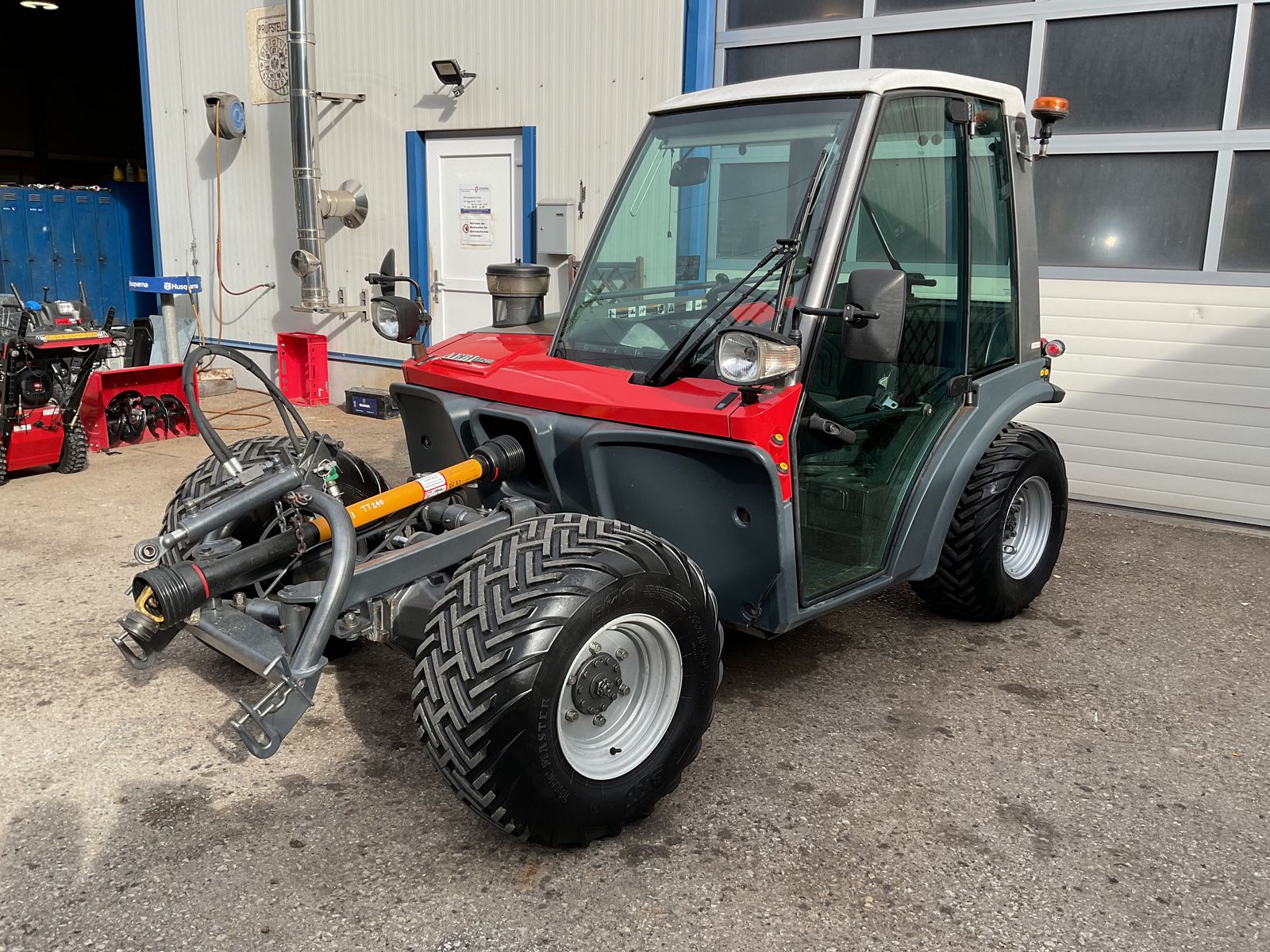 Aebi Aebi TT 240 + T-Traction 2