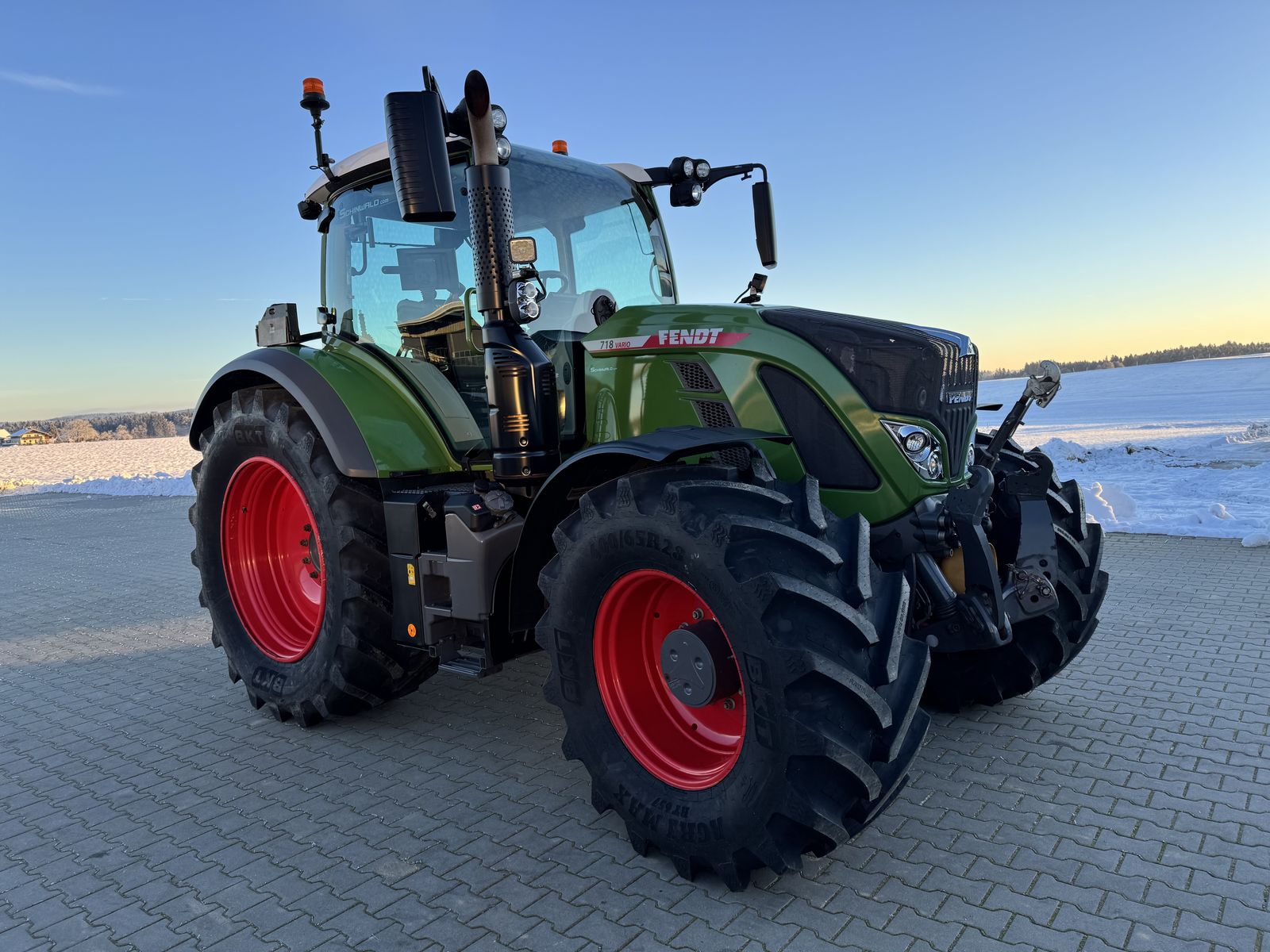 Fendt 718 Vario Profi+ 2