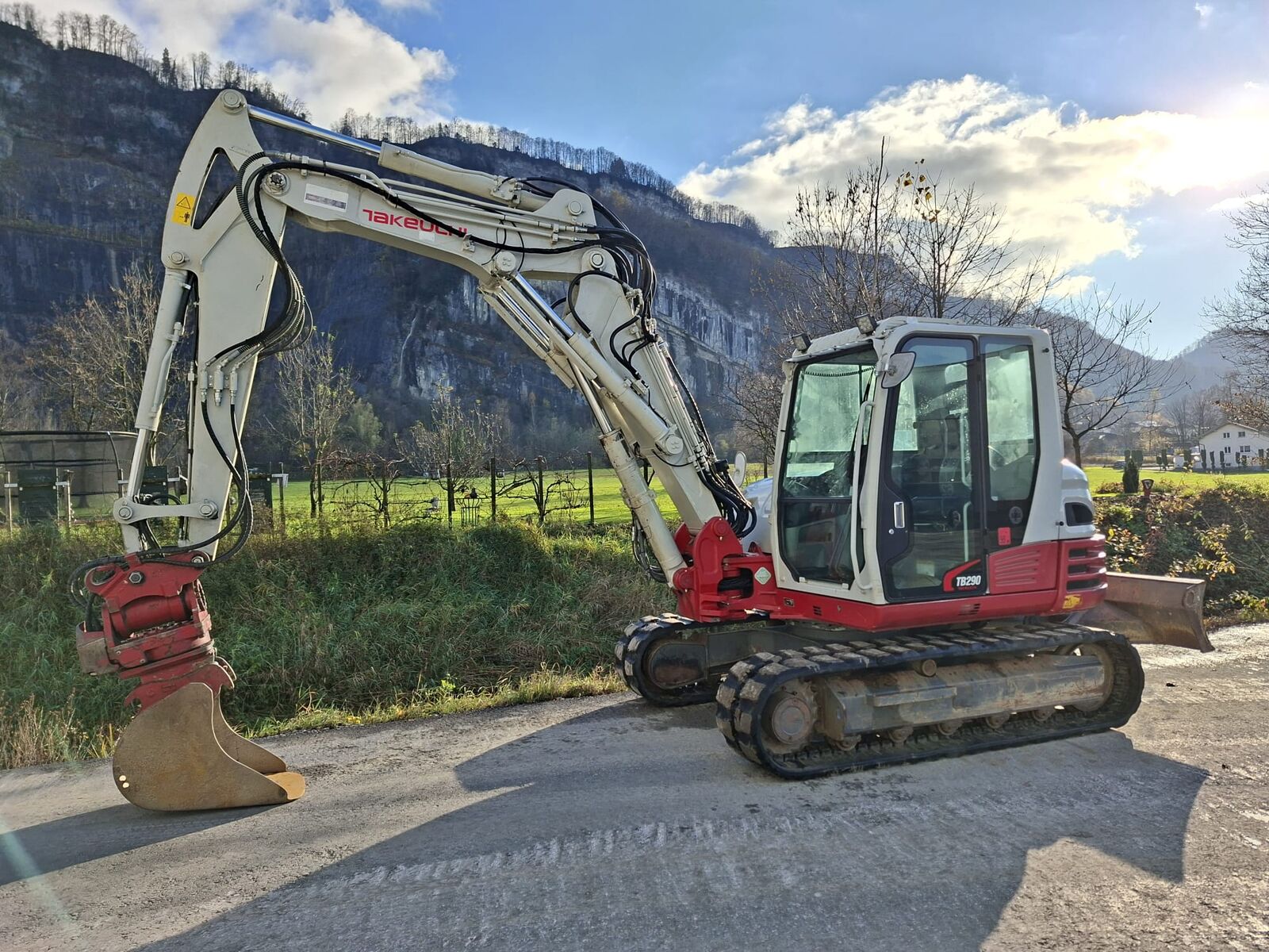 Takeuchi TB290 1