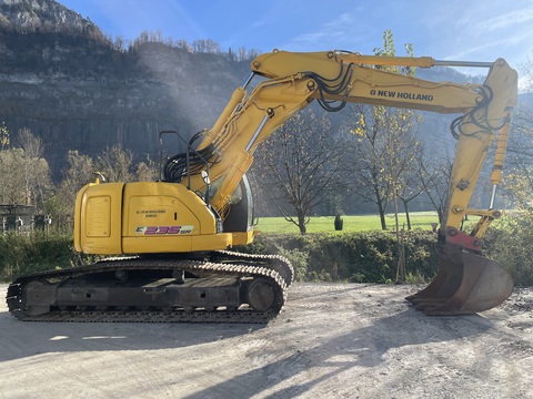 NEW HOLLAND