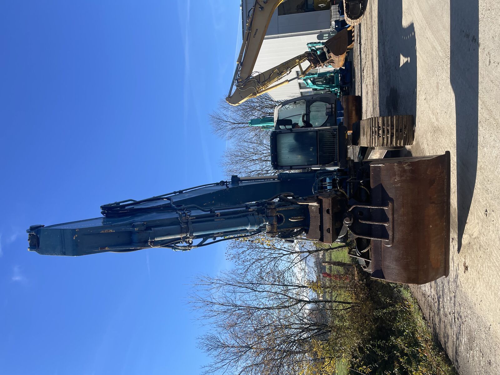 New Holland NEW HOLLAND 3