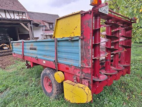 M 6000 Miststreuer 2