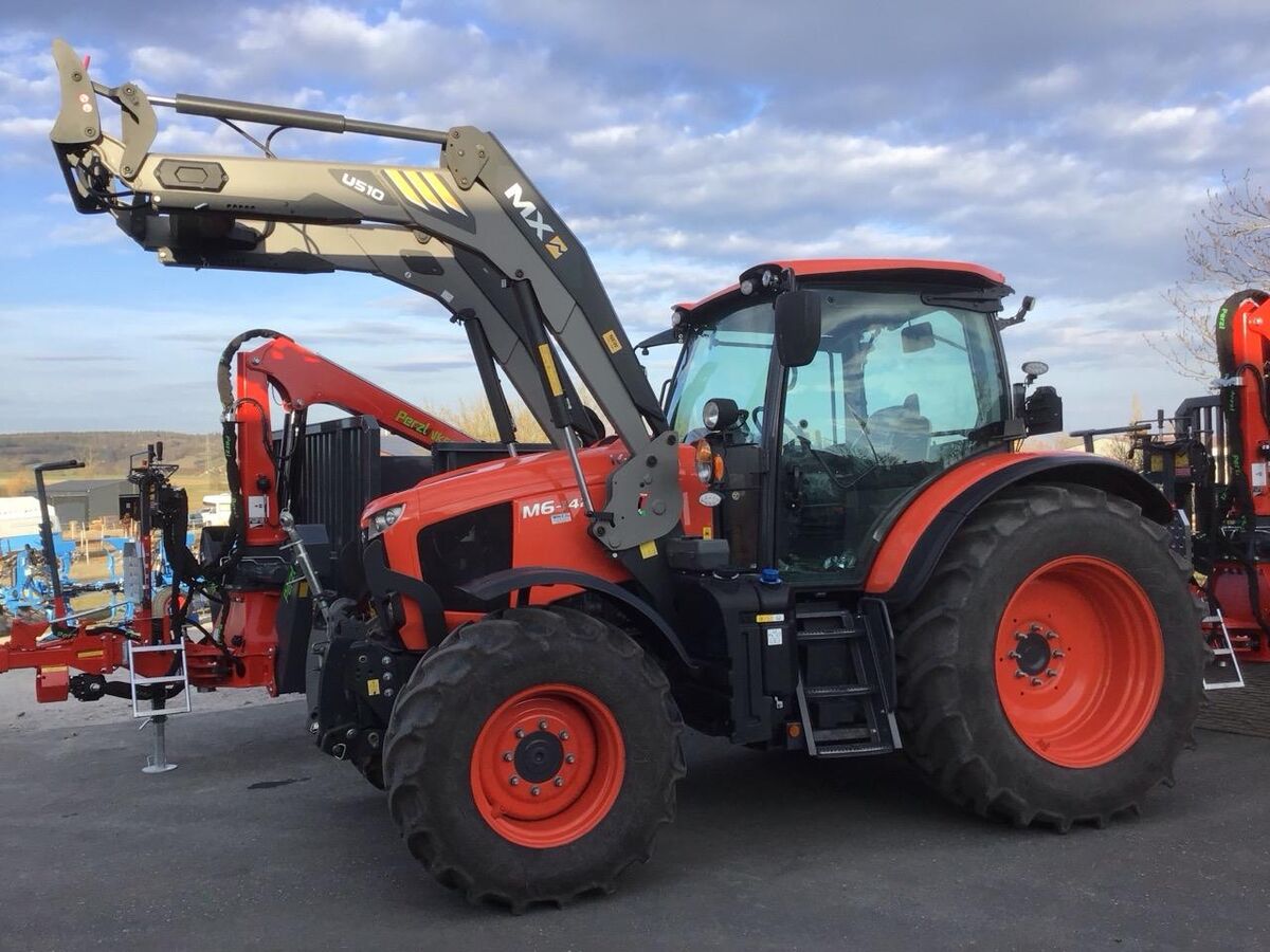 Kubota M 6142 1