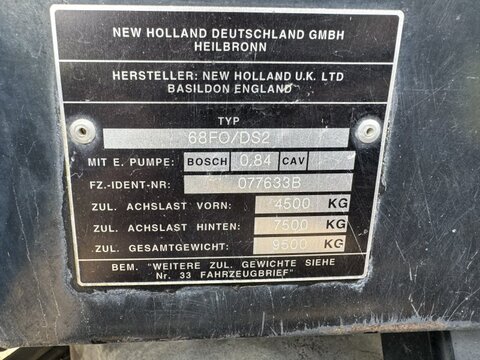New Holland 8560