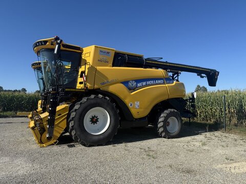 New Holland CR 7.90