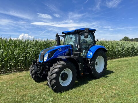 New Holland T6.180 Methane Power