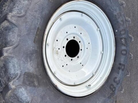Räder 520/70R38 Mitas H