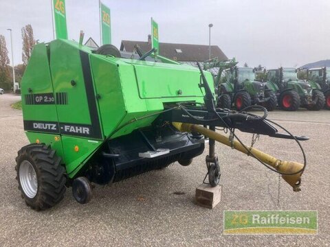 Deutz Fahr Rundballen Festkammerpre 2