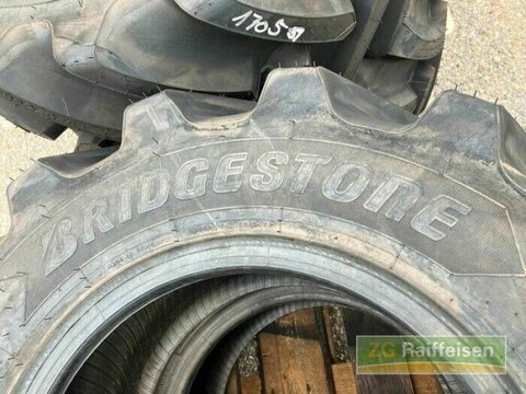 Bridgestone Reifen 280/70 R16