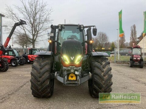 Valtra T235D 2
