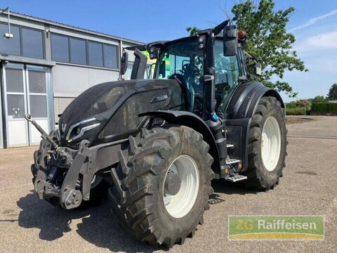 Valtra Q245