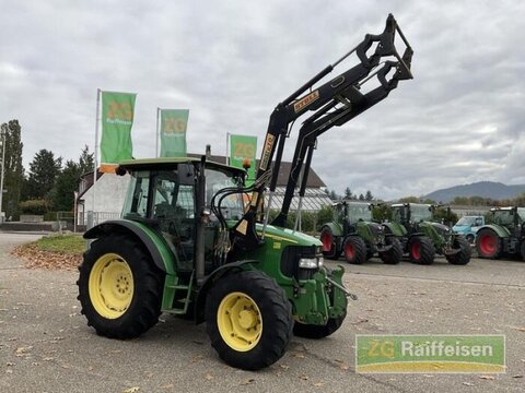 John Deere 5820 2