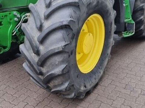 John Deere 6195M 2