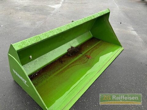 Fendt Frontladerschaufel Uni 2100 3