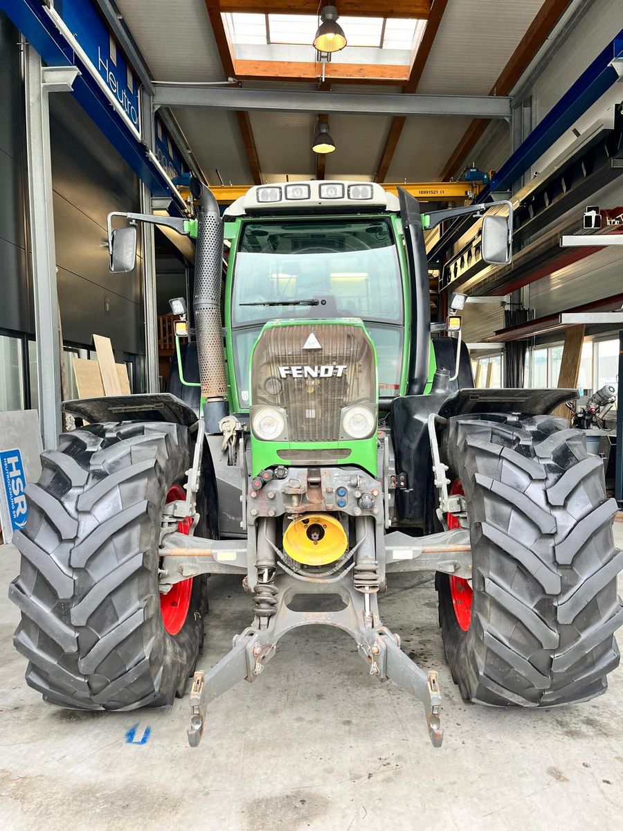 Fendt 820 VARIO 2