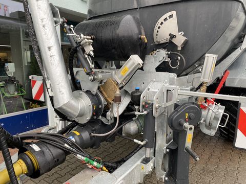 Farmtech Polycis 1100T Pumpfass 2