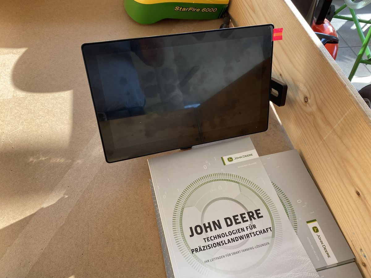 John Deere, G5 Plus Universal Display / Star Fire 7500