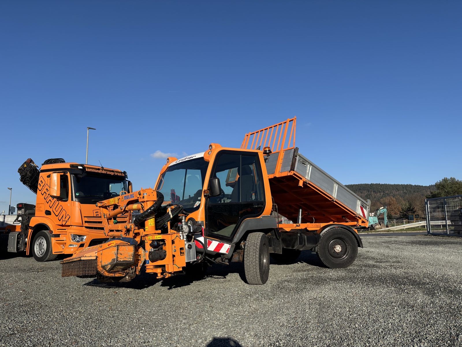 Lindner Unitrac 102 50km/h Perki. 4,4L Allradlenkung 2