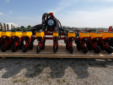 Väderstad TEMPO V 8 WSX