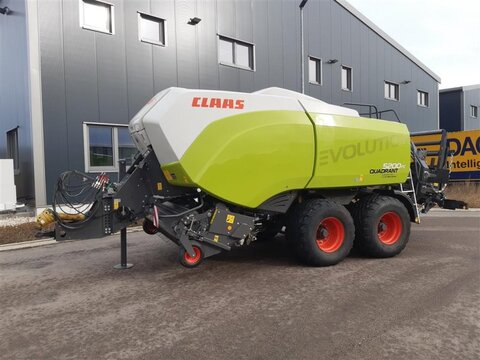 Claas Quadrant 5200 FC Evolution 2
