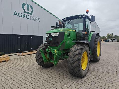 John Deere 6210R