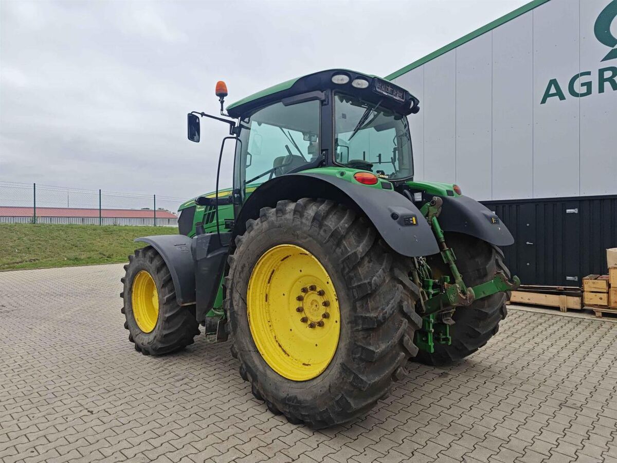 John Deere 6210R 3