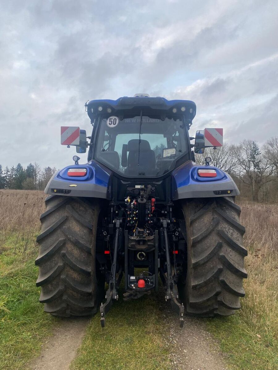 New Holland T7.230 3