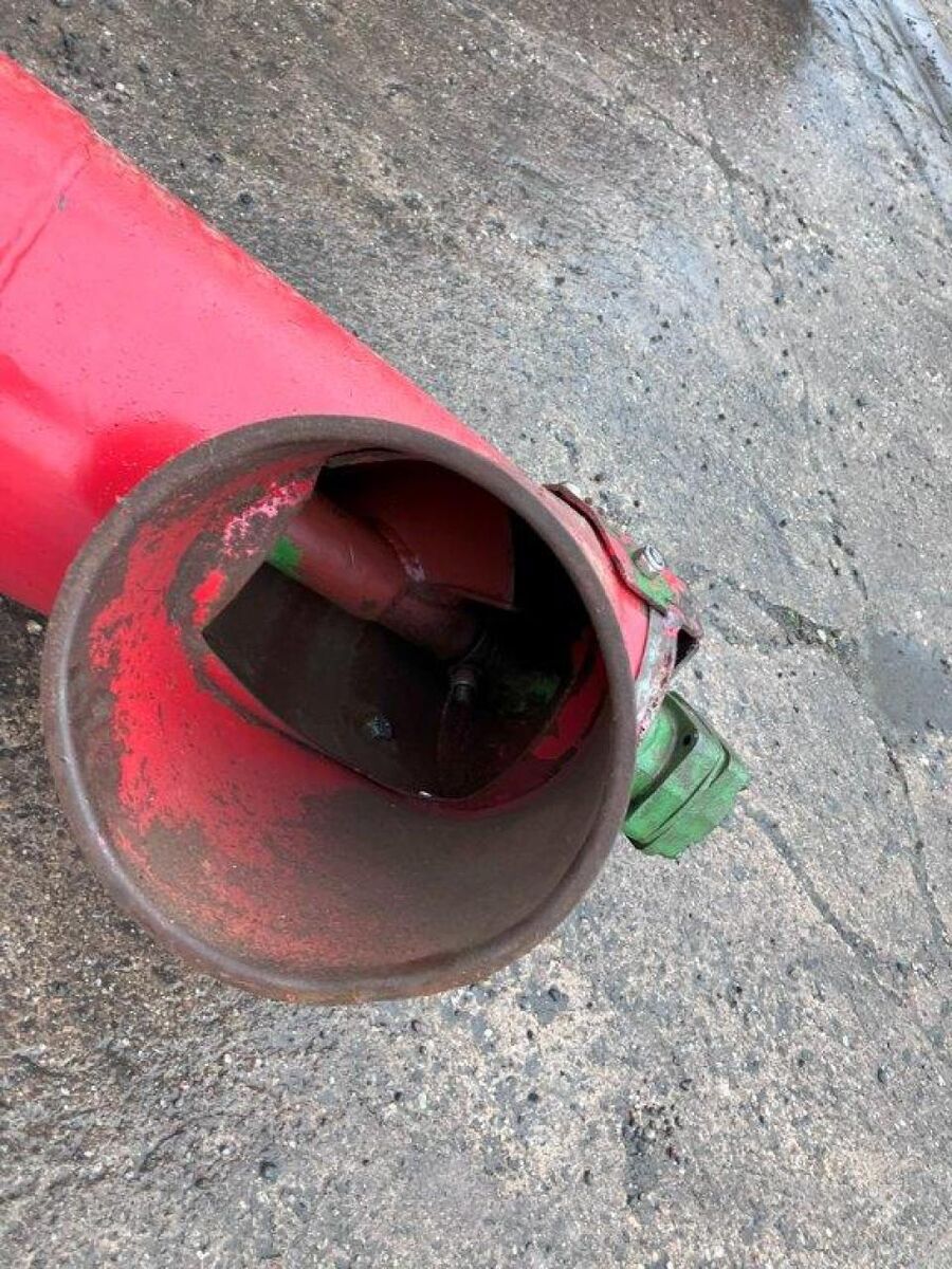 UNBEKANNT mit Trichter 3