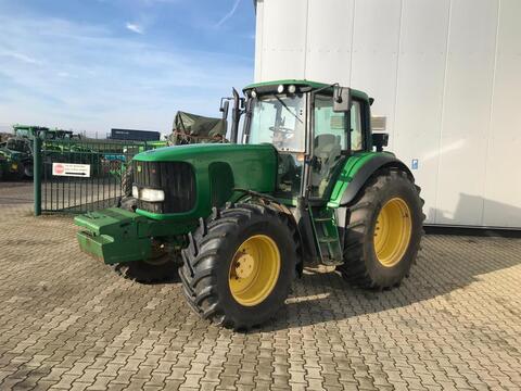 John Deere 6920