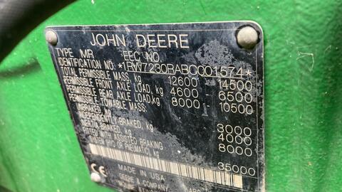 John Deere 7230R